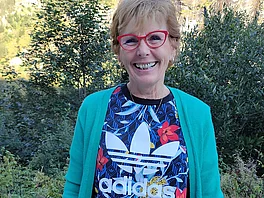 Portrait Konstorz Sylvia mit Fibromyalgie im Gasteiner Heilstollen.