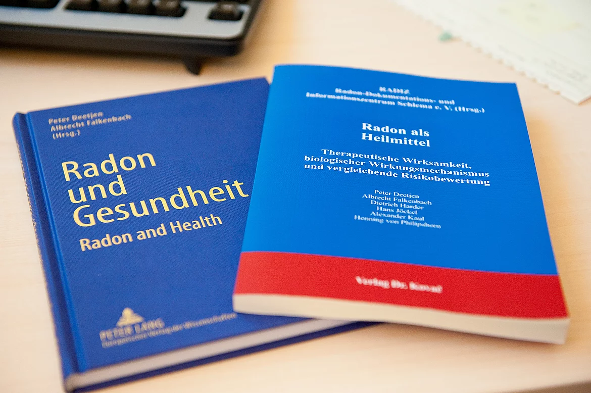 Radonbücher Gasteiner Heilstollen.