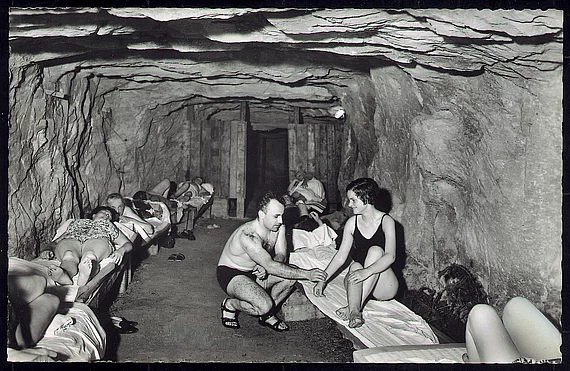 Historisches Bild Gasteiner Heilstollen auf Therapiestation.