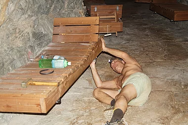Winterarbeit und Reparatur im Gasteiner Heilstollen.